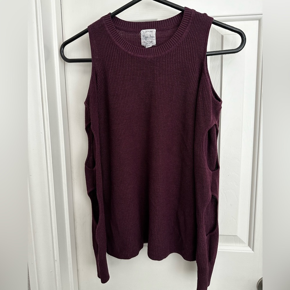 Long-sleeved sweater